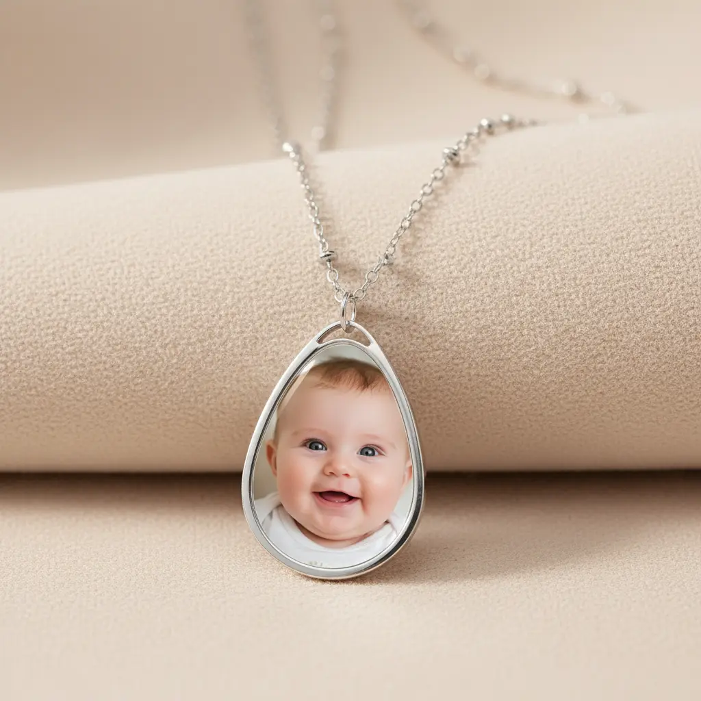 Baby Photo Necklace with Background